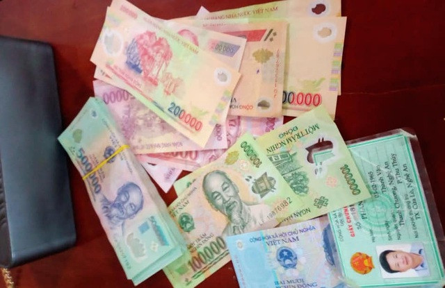 Nữ nhân viên đường sắt trả lại hàng chục triệu đồng cho người đánh rơi ảnh 2