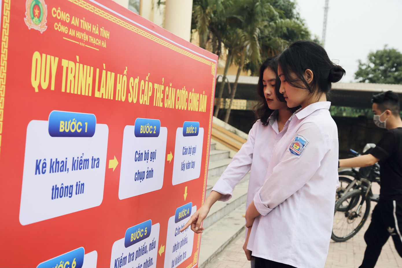 Công an Hà Tĩnh xuyên đêm làm thẻ căn cước công dân ảnh 20