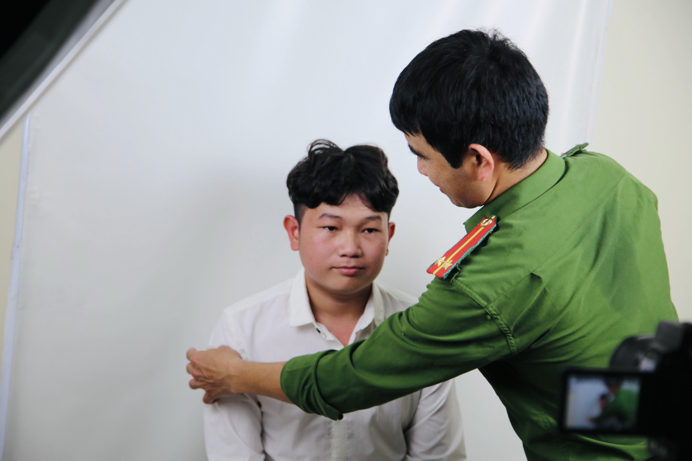 Công an Hà Tĩnh xuyên đêm làm thẻ căn cước công dân ảnh 19