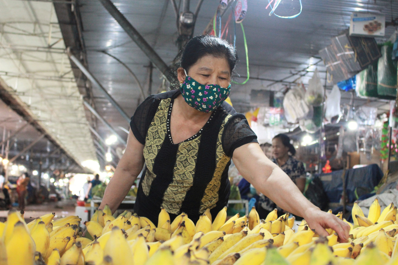 Hàng nghìn ki-ốt trung tâm chợ lớn nhất Nghệ An, Hà Tĩnh đồng loạt đóng cửa ảnh 8