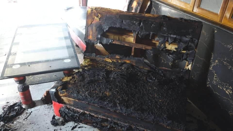 Vụ người mẹ mua xăng phóng hỏa tự sát: Ba cháu nhỏ đã tử vong ảnh 2