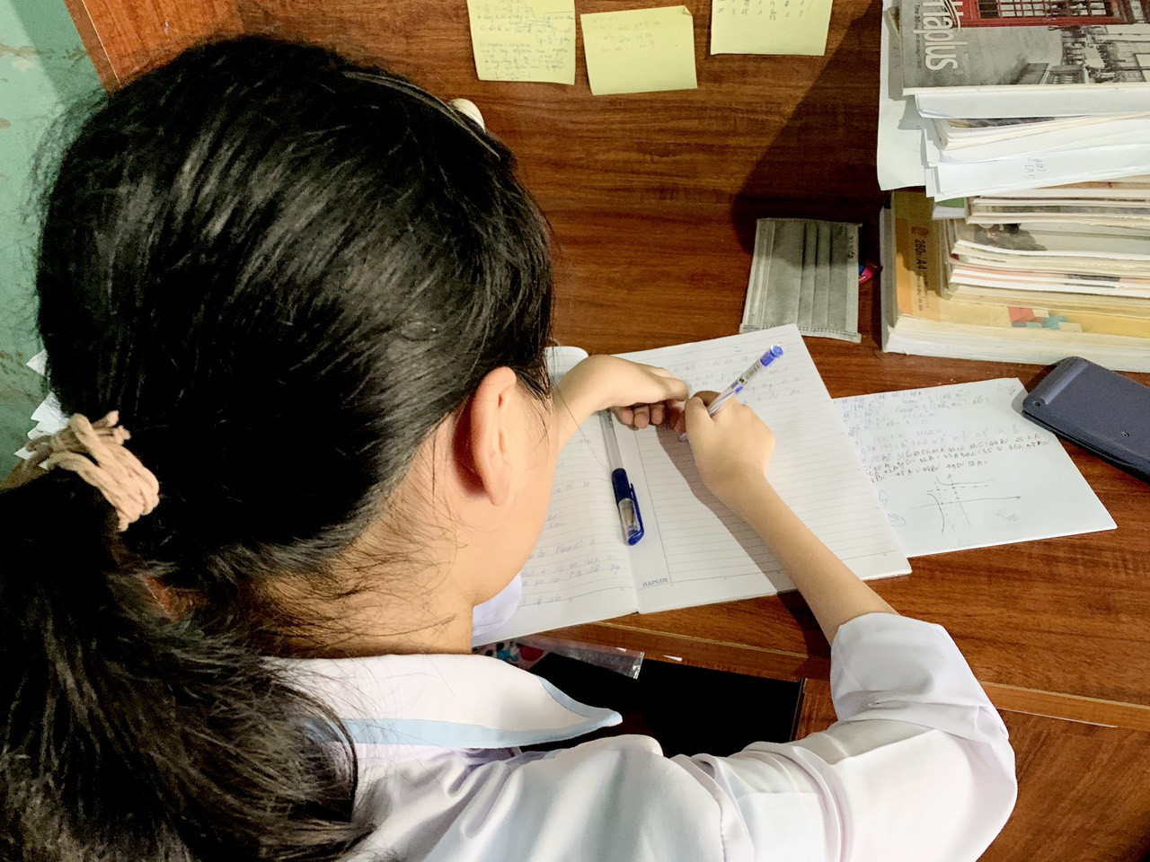 12 năm thực hiện giấc mơ giảng đường trên đôi chân của mẹ ảnh 7