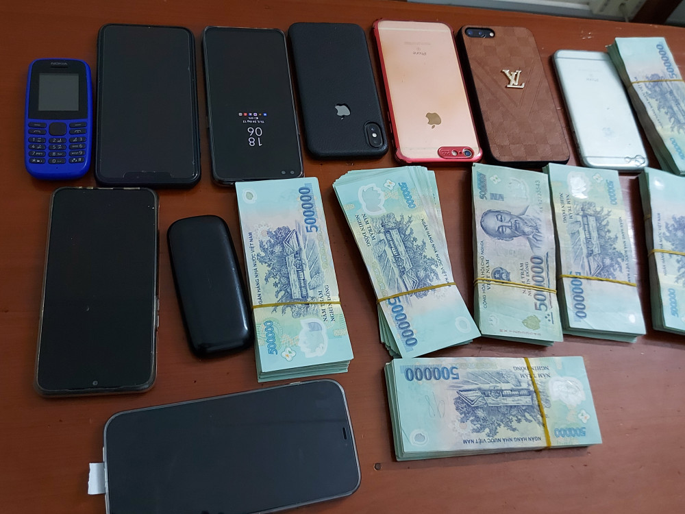 Triệt phá đường dây đánh bạc 'khủng', giao dịch mỗi ngày trên 600 triệu đồng ảnh 3