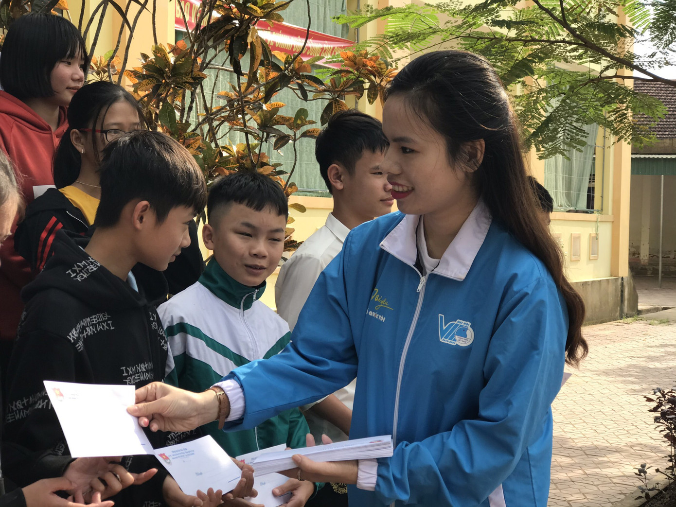 Thanh niên Hà Tĩnh ra quân ‘Tình nguyện mùa Đông 2020, Xuân tình nguyện 2021’ ảnh 4