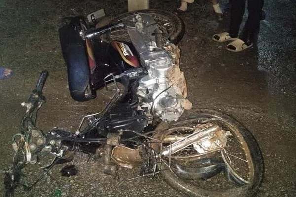 Tài xế ô tô lái xe rời khỏi hiện trường sau tai nạn chết người ảnh 1