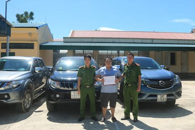 Bắt người đàn ông ngoại quốc trộm 3 ô tô đi bán ảnh 1