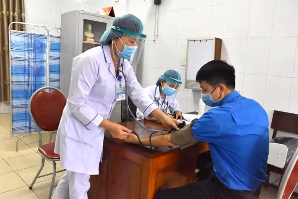 Thanh niên Hà Tĩnh 'hiến máu an toàn, không ngại Covid' ảnh 3