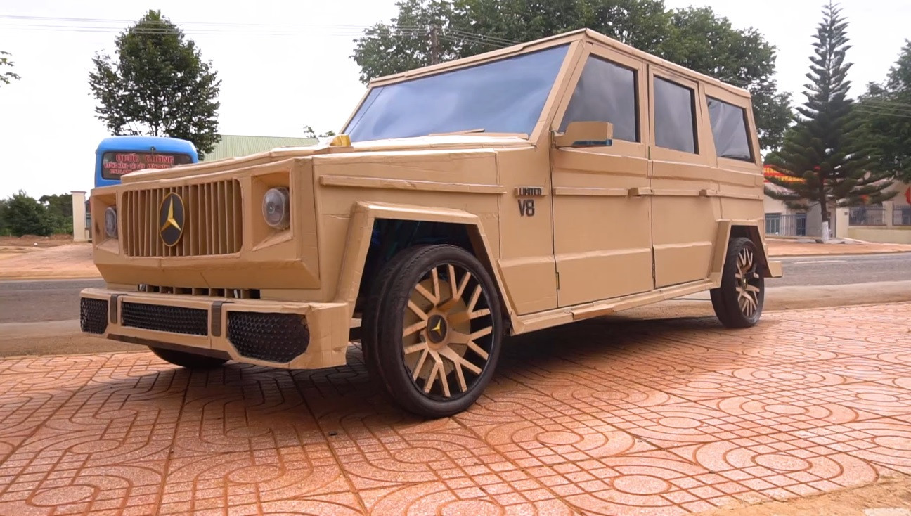 Độc đáo chiếc Mercedes-Benz G 63 chế từ bìa carton ảnh 4