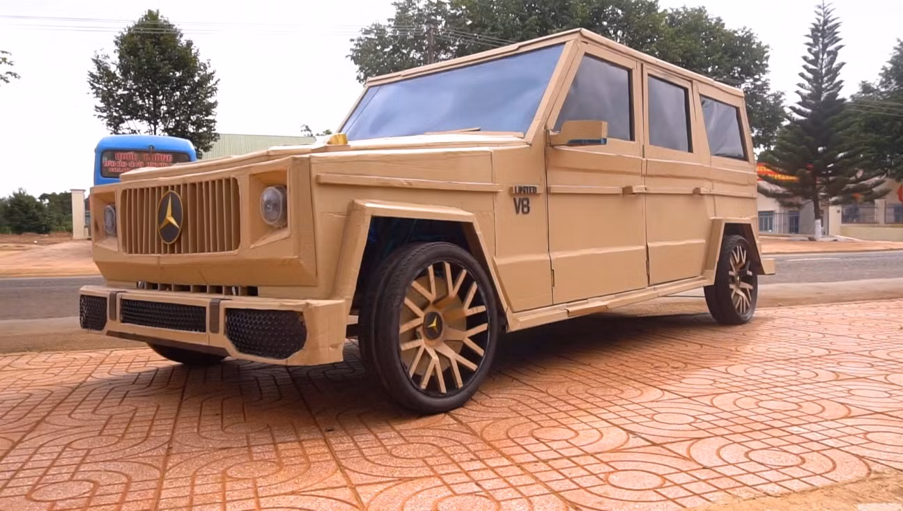Độc đáo chiếc Mercedes-Benz G 63 chế từ bìa carton ảnh 4