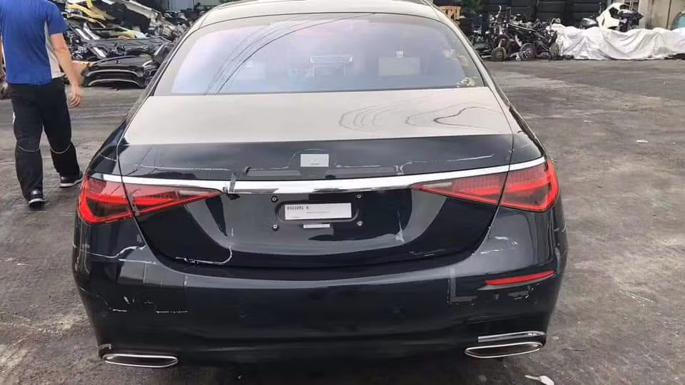 Lộ ảnh Mercedes S-Class thế hệ mới với nội thất lạ lẫm ảnh 1