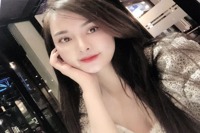 Hot girl 18 tuổi ở TP HCM cầm đầu đường dây bán dâm 30 triệu, sex tour trăm triệu đồng ảnh 1