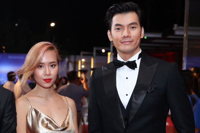 Lý Nhã Kỳ mặc đầm tôn ngực nóng bỏng, đi xe 40 tỷ đến sự kiện ảnh 8