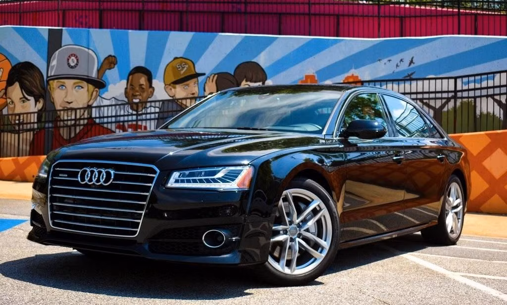 Audi triệu hồi loạt xe A8L tại Việt Nam do lỗi ở cụm động cơ ảnh 1