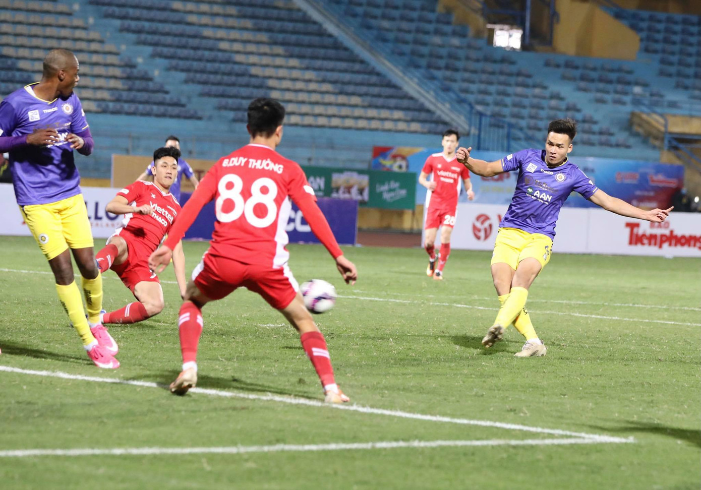 Cuộc đăng quang thuyết phục của CLB Hà Nội ảnh 20