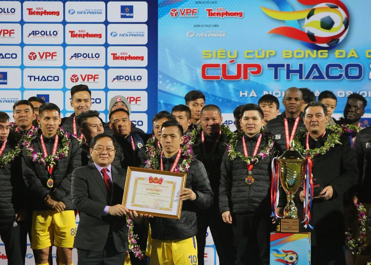 Cuộc đăng quang thuyết phục của CLB Hà Nội ảnh 26