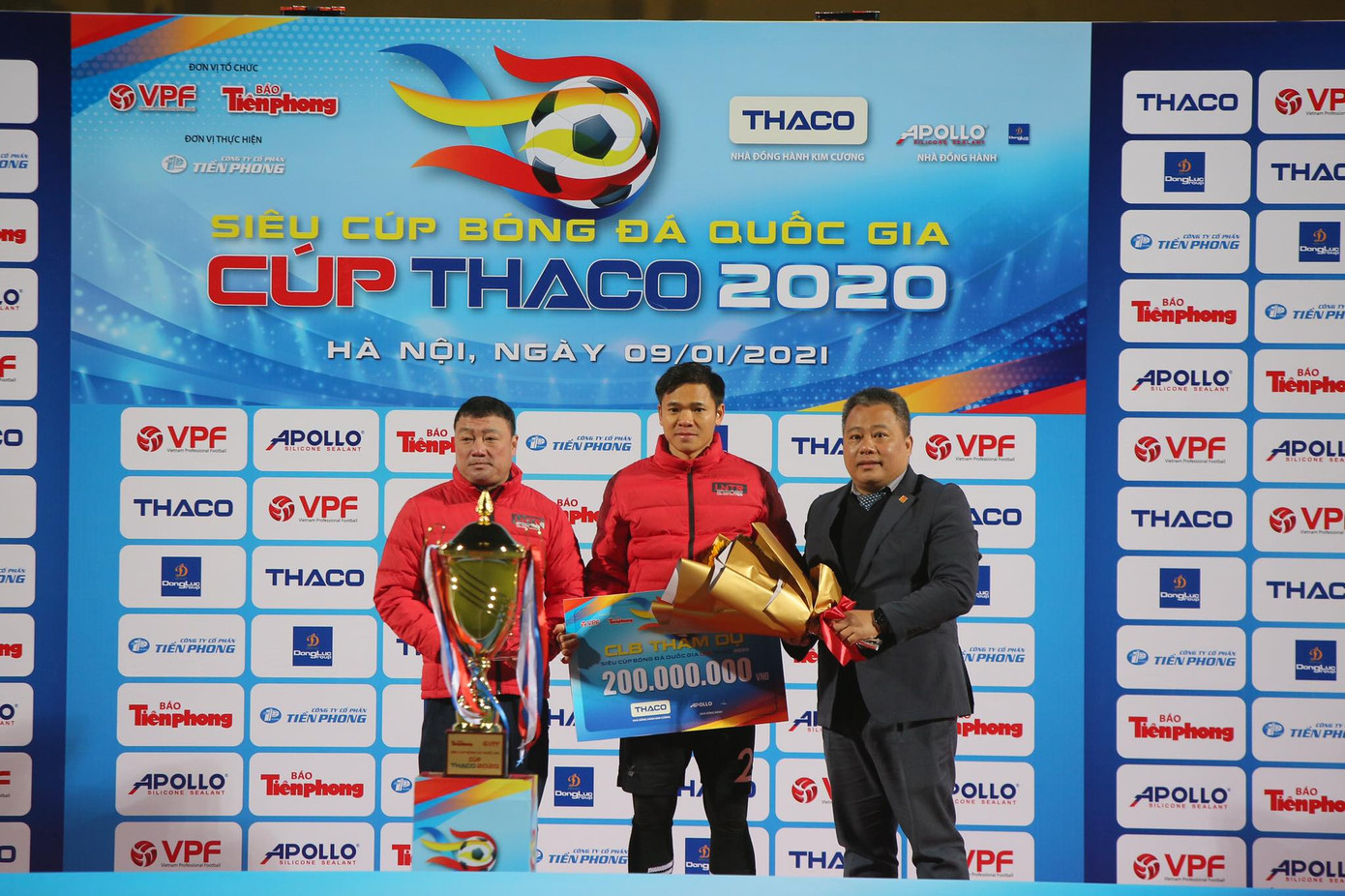 Cuộc đăng quang thuyết phục của CLB Hà Nội ảnh 24