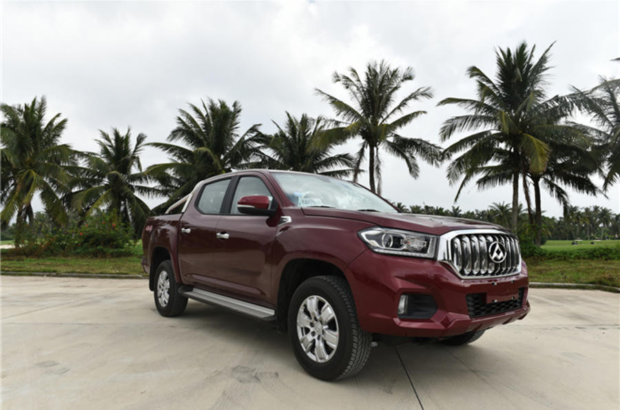 Top 10 mẫu xe bán tải tốt nhất tại Anh năm 2020 ảnh 1