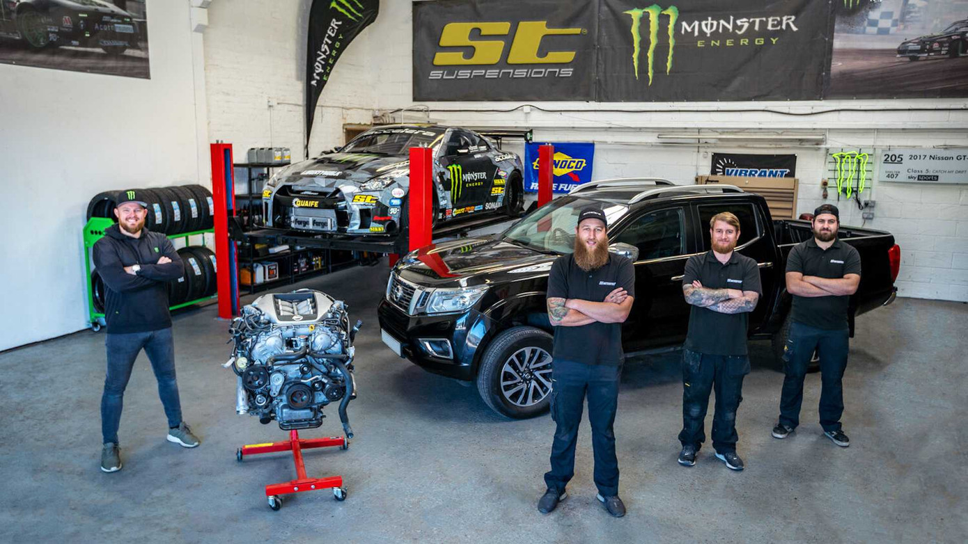 Nissan Navara 'độ' lên động cơ GT-R 1.000 mã lực ảnh 1