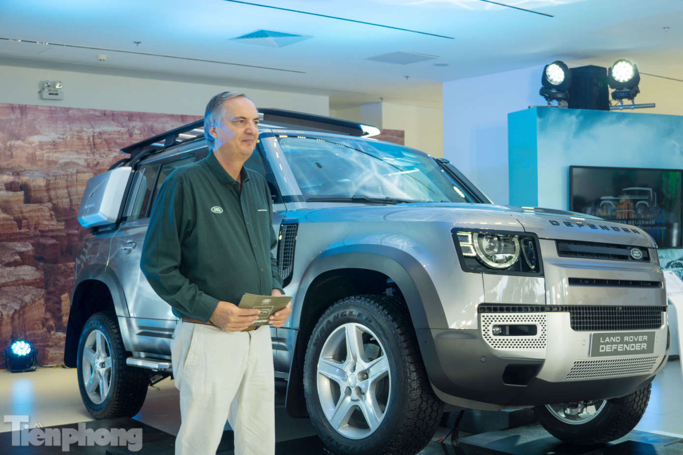 Cận cảnh Land Rover Defender 2020 ảnh 15