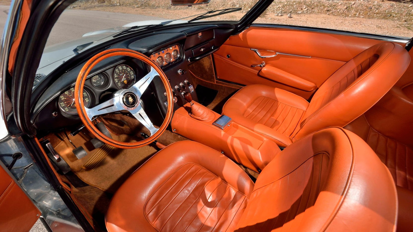 Siêu xe Lamborghini hơn 50 tuổi còn mới nguyên ảnh 2