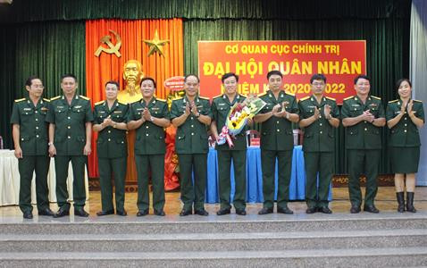 Bộ Quốc phòng bổ nhiệm 2 tân Chính ủy ảnh 2