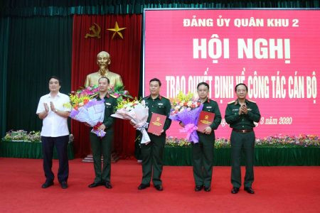 Bộ Quốc phòng bổ nhiệm 2 tân Chính ủy ảnh 1