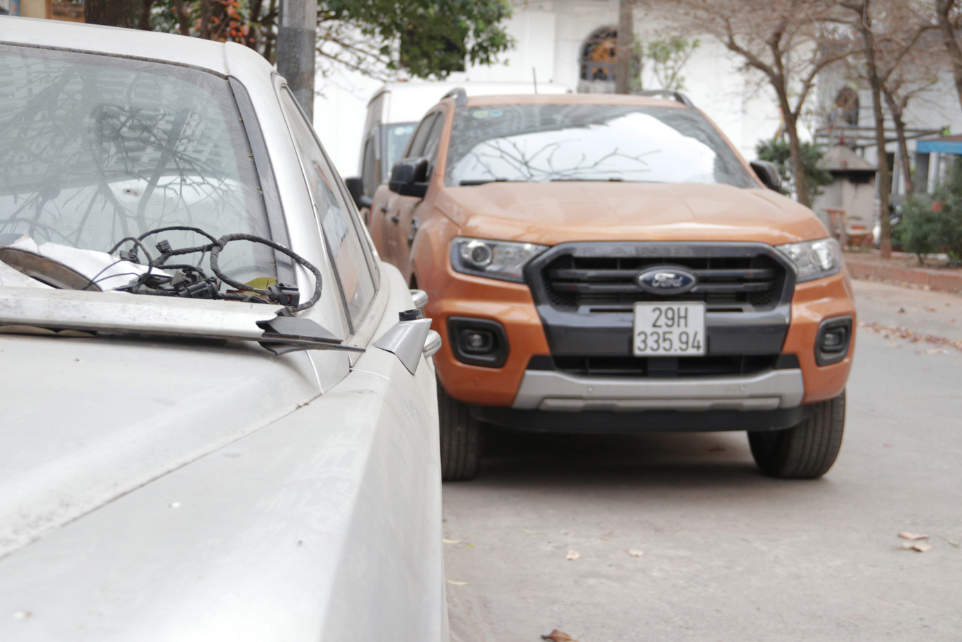 Bí ẩn chủ nhân những siêu xe bị lãng quên nhiều năm trên vỉa hè Hà Nội ảnh 11