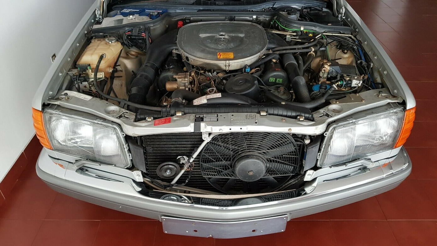 Xe Mercedes 33 năm tuổi còn 'mới cứng' định giá gần 4 tỷ đồng ảnh 2