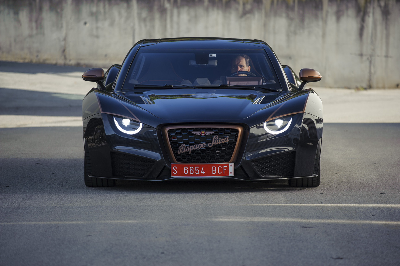 Siêu xe chỉ sản xuất 5 chiếc có giá 1,65 triệu euro ảnh 3