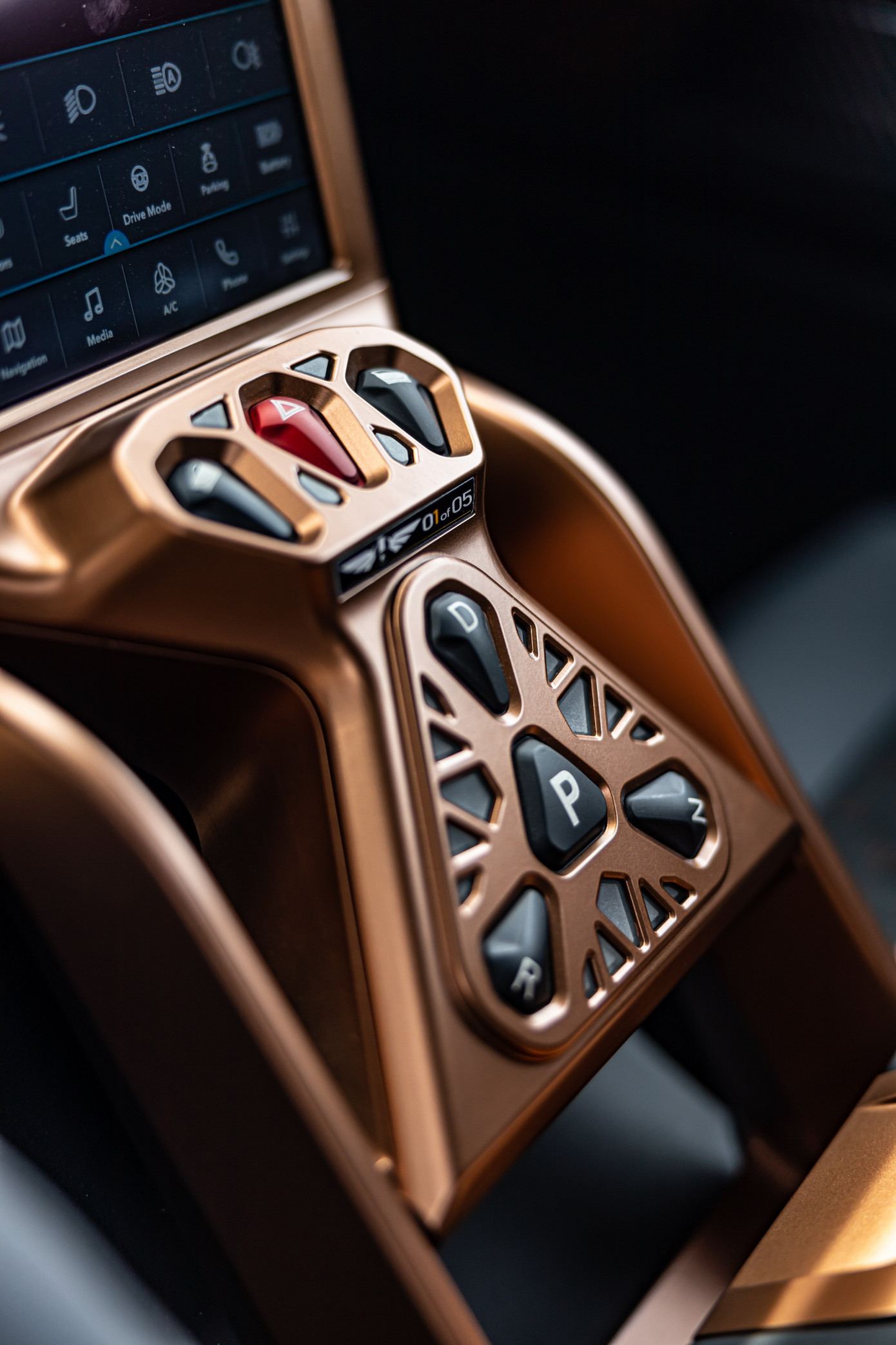 Siêu xe chỉ sản xuất 5 chiếc có giá 1,65 triệu euro ảnh 9