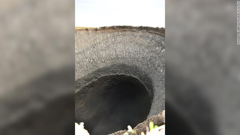 Giải mã bí ẩn những hố trũng khổng lồ ở Siberia ảnh 2
