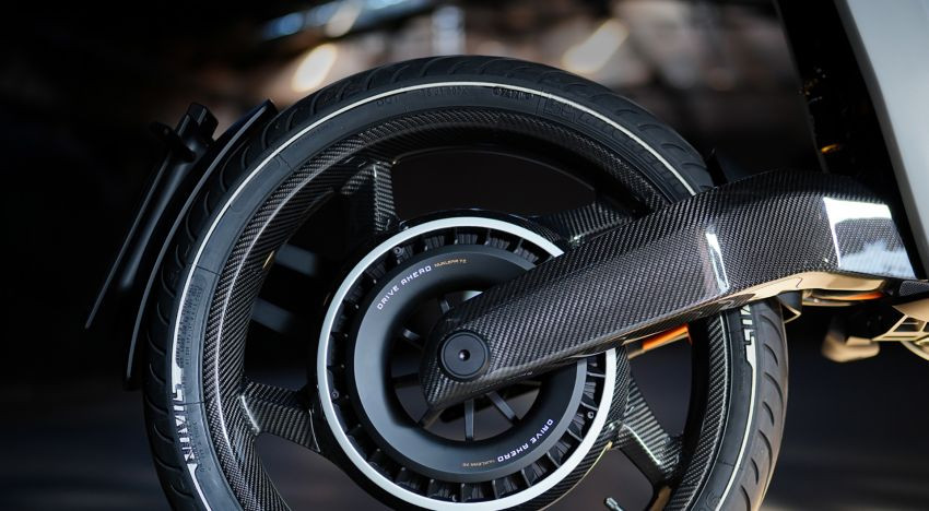 Xe máy điện kiểu dáng lạ, giá bán ngang ôtô ảnh 7