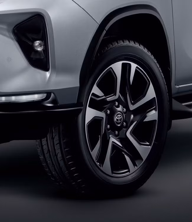 Toyota Fortuner 2020 có thêm bản Legender cao cấp ảnh 22