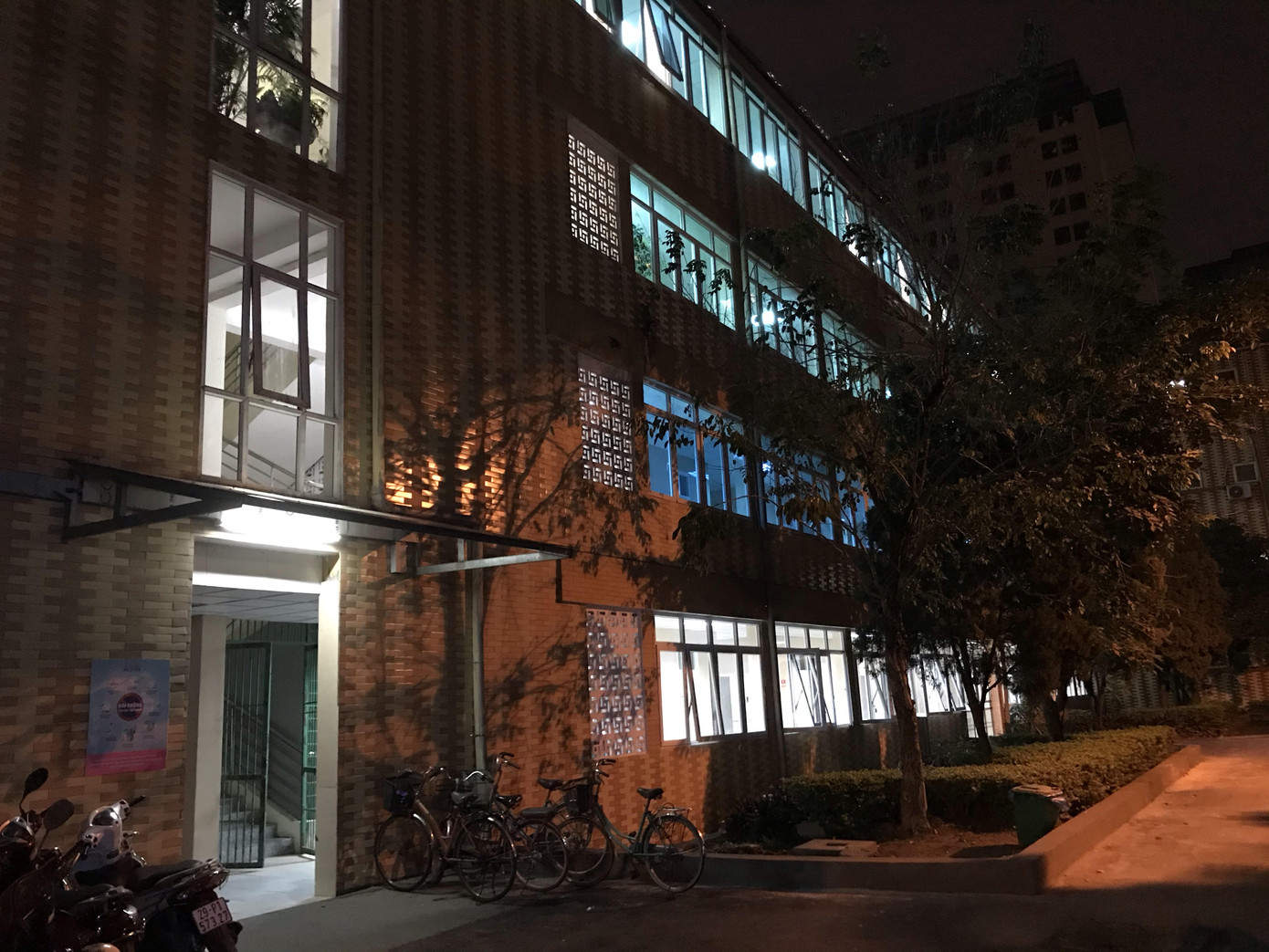 Đêm giao thừa đặc biệt ở bệnh viện E ảnh 7