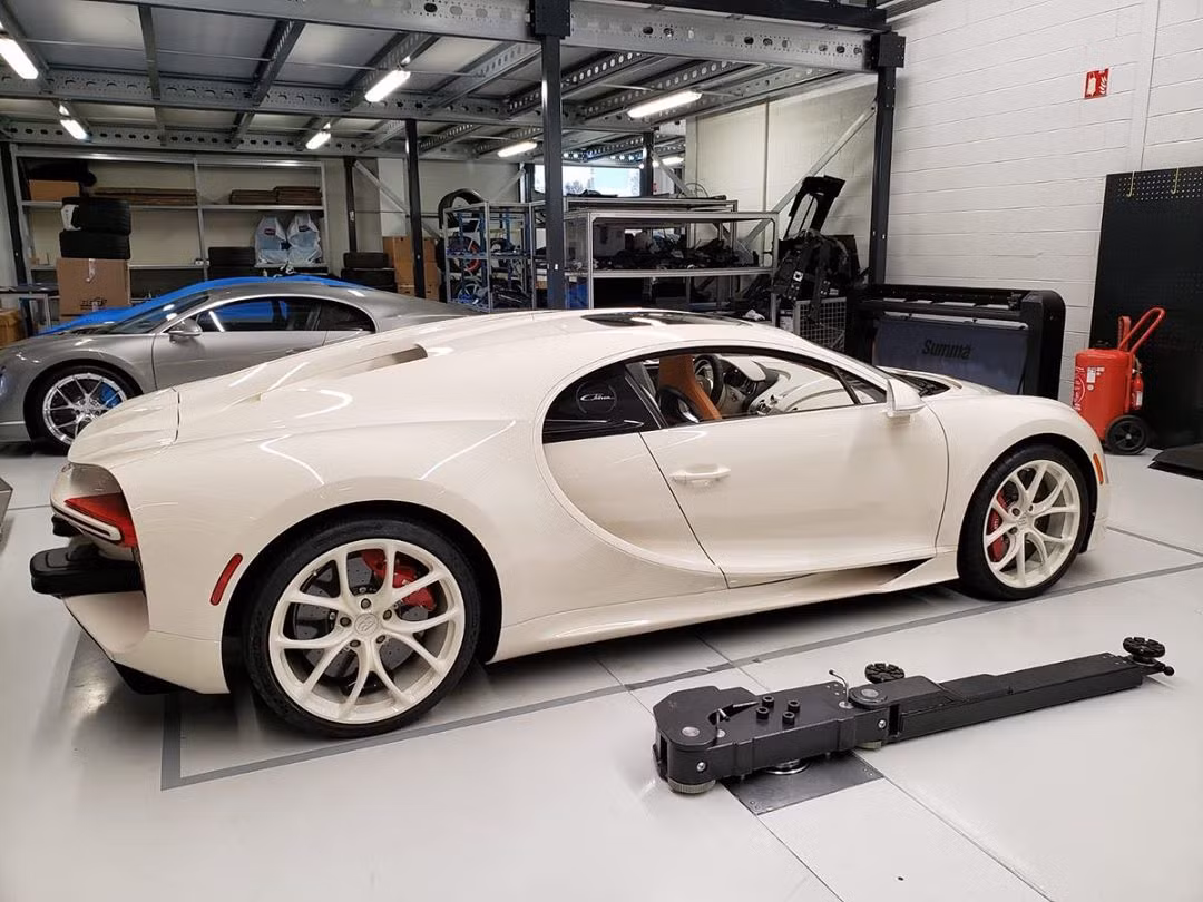 Bugatti Chiron cực độc, được 'độ' bởi thương hiệu xa xỉ Hermes ảnh 4