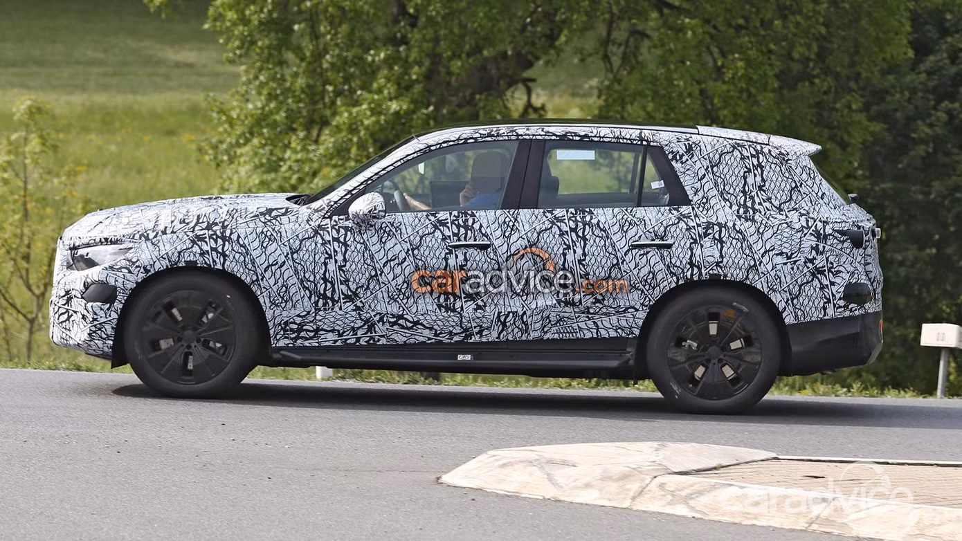Mercedes-Benz GLC thế hệ mới rò rỉ ảnh chạy thử đầu tiên ảnh 2