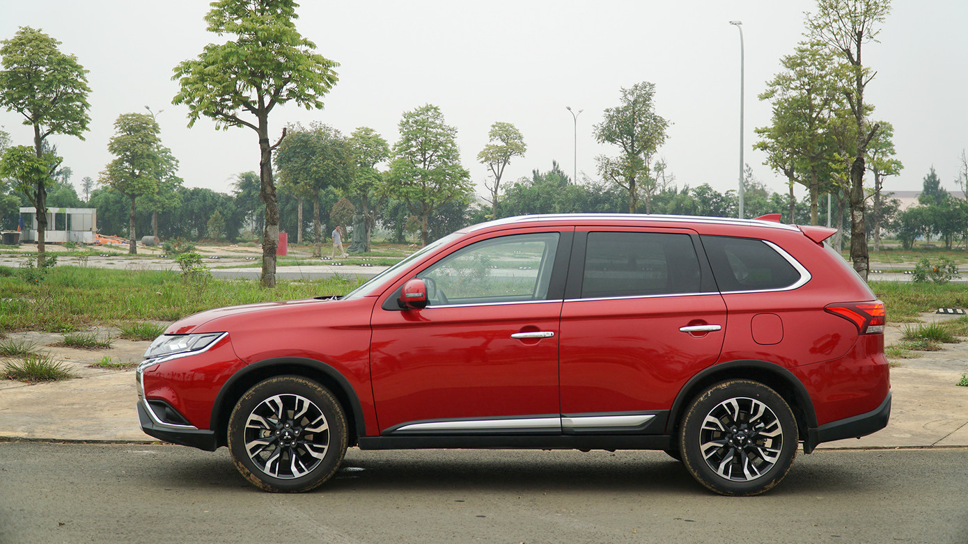 Đánh giá ưu và nhược điểm của Mitsubishi Outlander 2020 ảnh 2