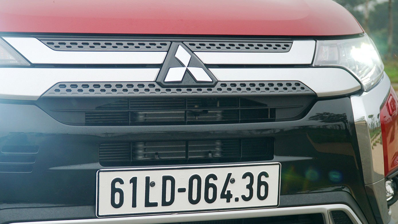 Đánh giá ưu và nhược điểm của Mitsubishi Outlander 2020 ảnh 1