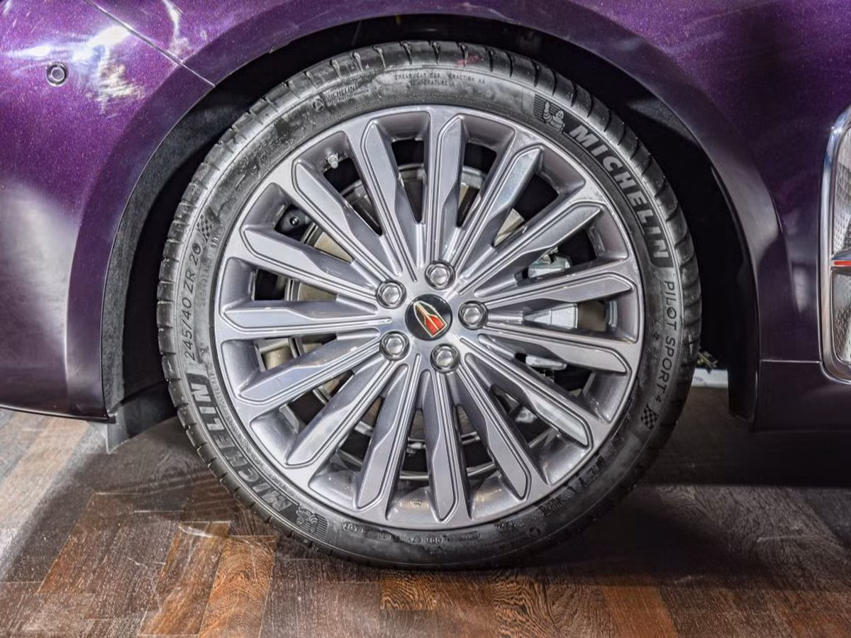 Xe sang Trung Quốc cạnh tranh Mercedes E-Class trình làng ảnh 6