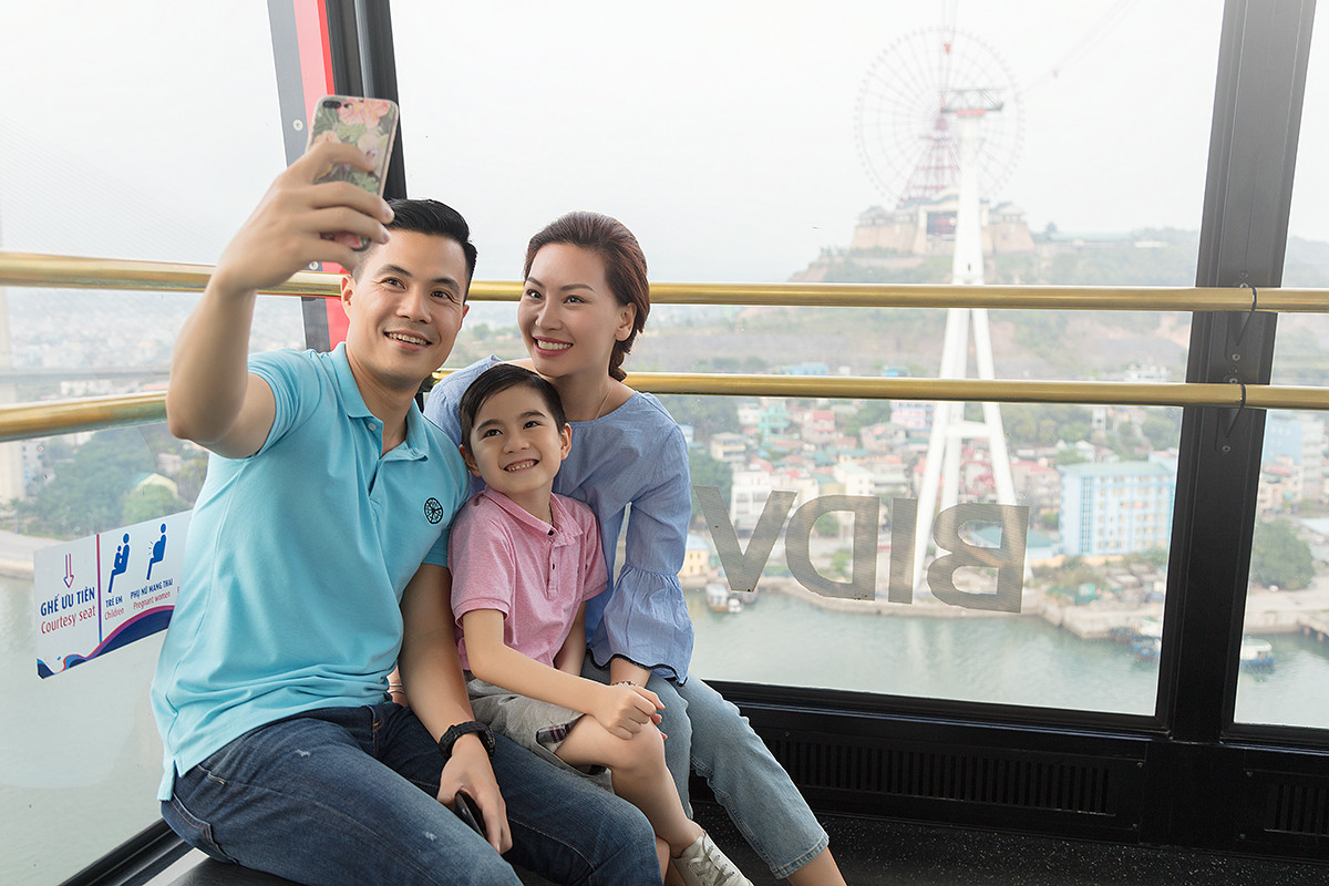 Tin được không? Vé cáp treo Nữ Hoàng tại Hạ Long chỉ còn 175.000 đồng ảnh 1