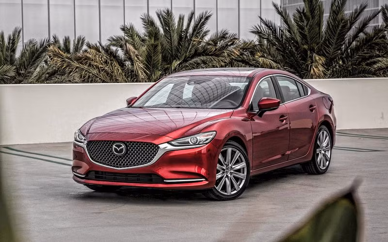 Sedan phân khúc D: Song đấu Toyota Camry và Mazda 6 ảnh 4