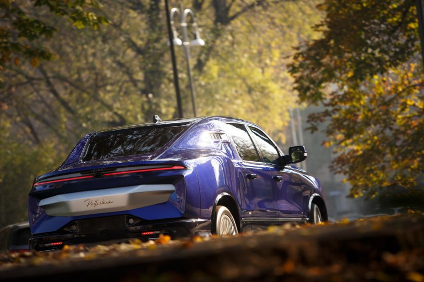 Xe siêu sang Aznom Palladium dài gần 6 mét của Italy ảnh 7