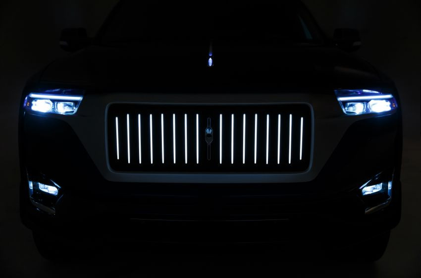 Xe siêu sang Aznom Palladium dài gần 6 mét của Italy ảnh 9