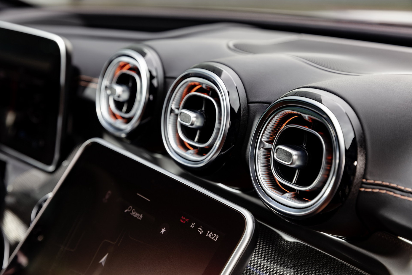 Mercedes-Benz C-Class thế hệ mới chính thức trình làng ảnh 14