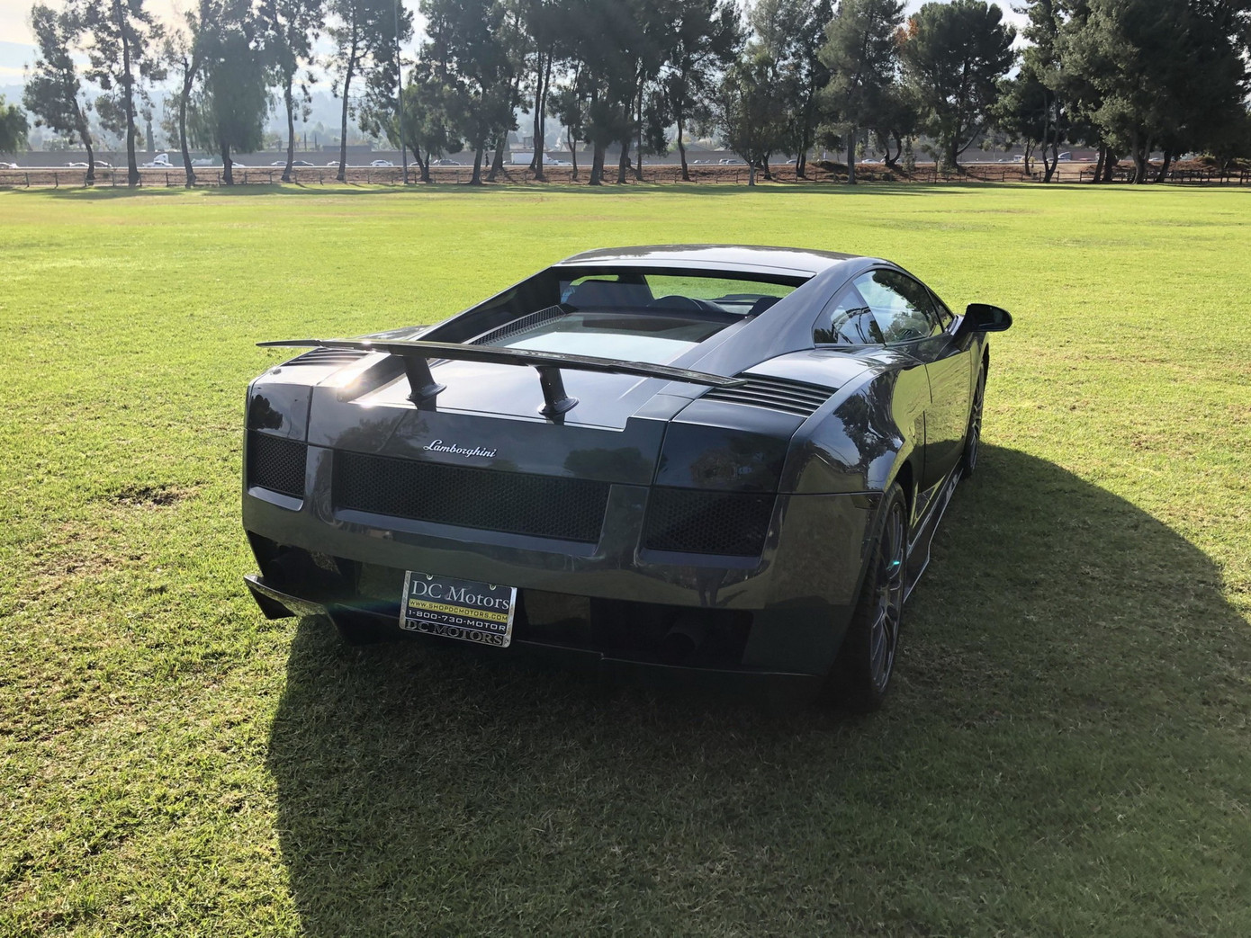 Siêu xe Lamborghini Gallardo Superleggera 2008 được đấu giá 1,8 tỷ đồng ảnh 2
