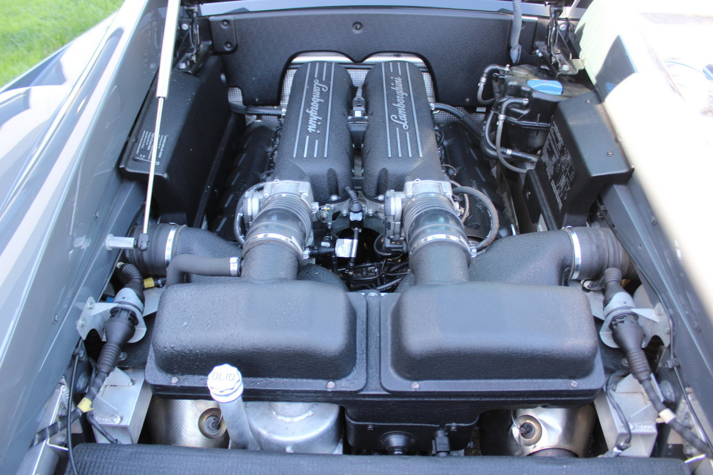 Siêu xe Lamborghini Gallardo Superleggera 2008 được đấu giá 1,8 tỷ đồng ảnh 17