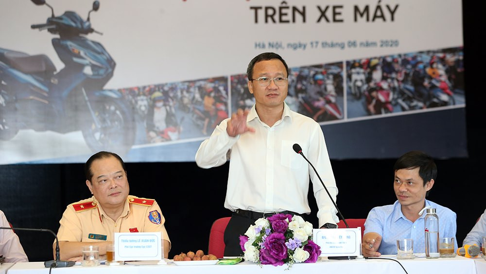 Nhiều vấn đề được làm rõ tại tọa đàm Đèn nhận diện ban ngày trên xe máy ảnh 8