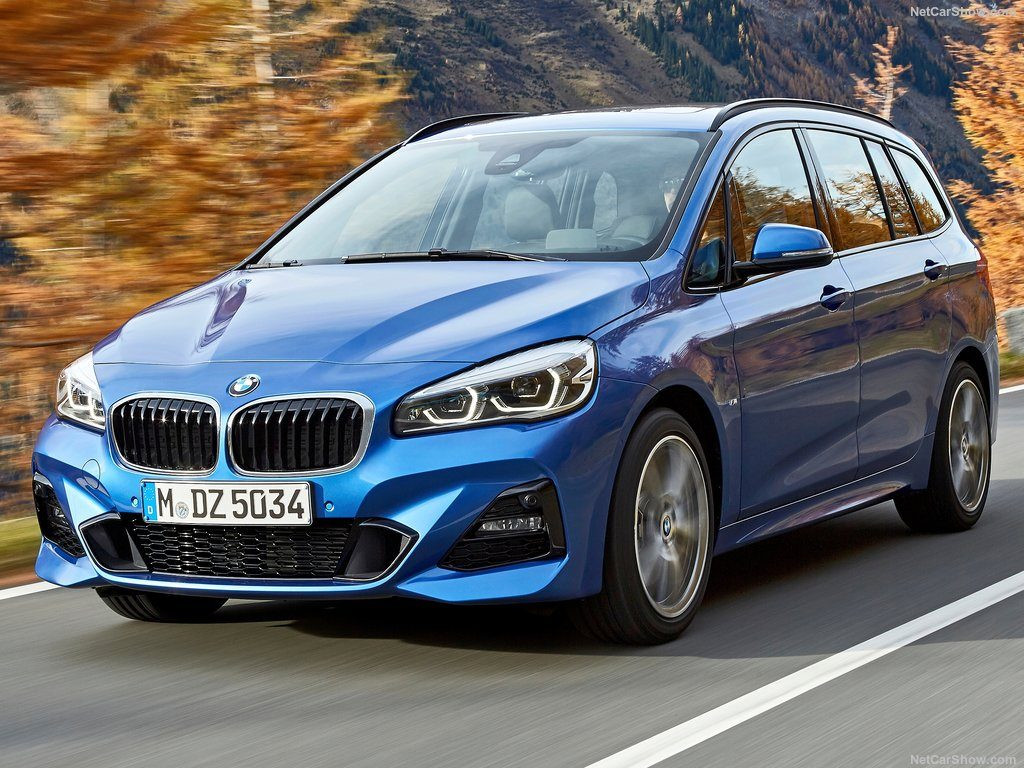 BMW 218i có giá dưới 1 tỷ đồng. Xe BMW giảm giá có bị ảnh hưởng về chất lượng? ảnh 1