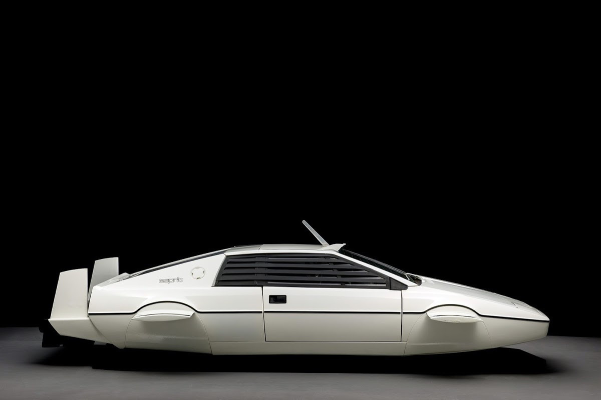 Tỷ phú Elon Musk bỏ gần 1 triệu USD tậu xe phim James Bond ảnh 1