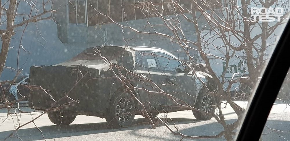 Bán tải Hyundai Santa Cruz lộ ảnh chạy thử ảnh 4